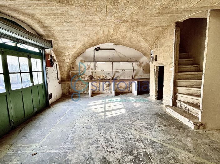 Image No.2-5 Bed House for sale