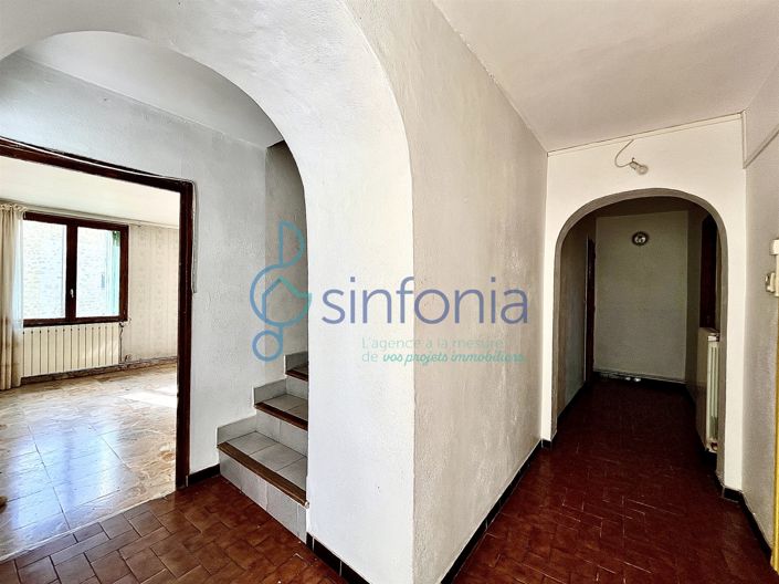 Image No.3-5 Bed House for sale