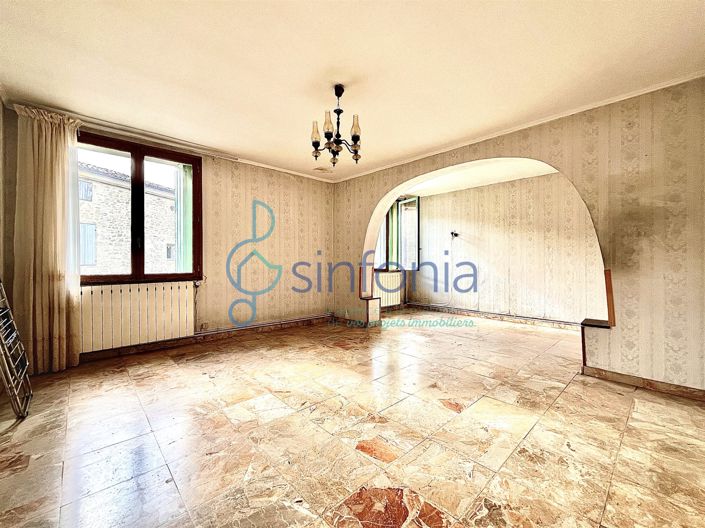 Image No.7-5 Bed House for sale