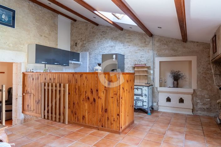 Image No.12-6 Bed House for sale