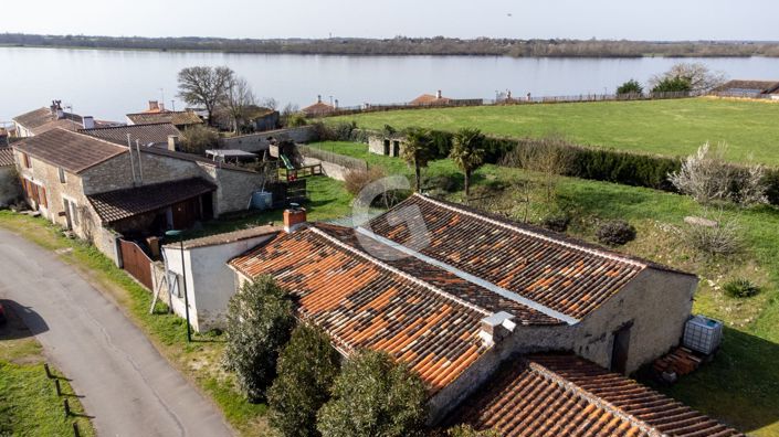 Image No.17-6 Bed House for sale