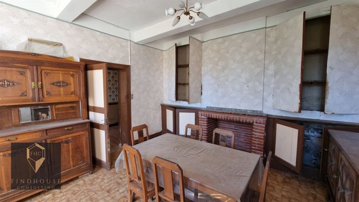 Image No.10-4 Bed House for sale