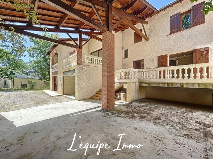 Image No.18-6 Bed House for sale