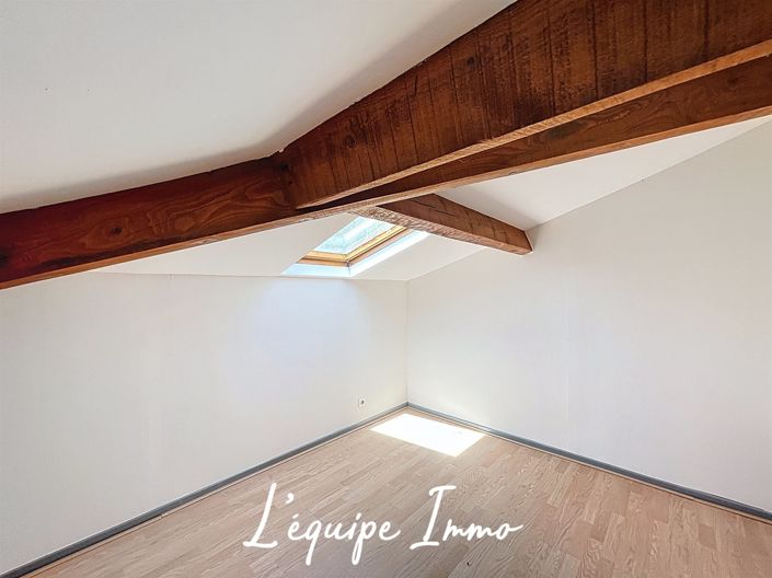 Image No.21-6 Bed House for sale