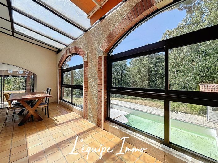 Image No.3-6 Bed House for sale