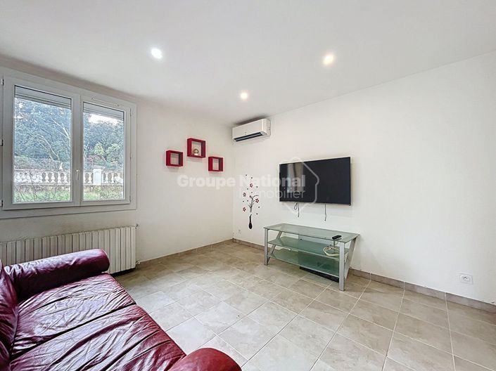 Image No.4-6 Bed House for sale