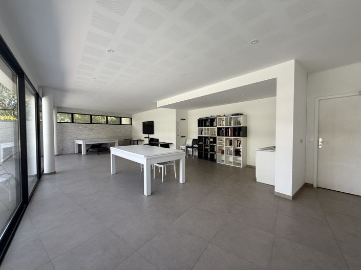 Image No.11-1 Bed Apartment for sale