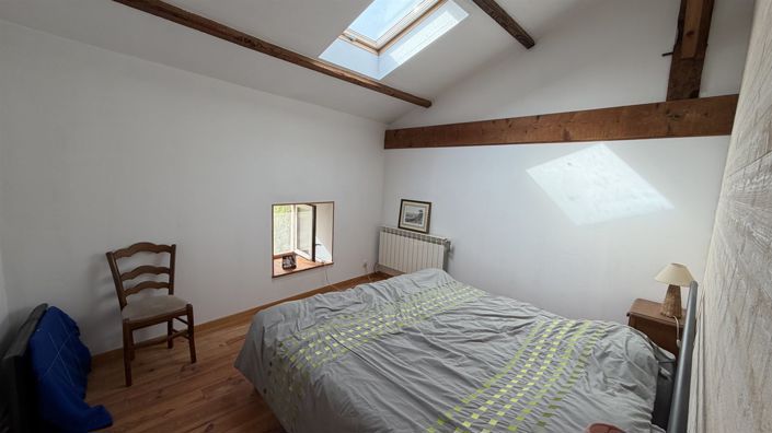 Image No.13-6 Bed House for sale