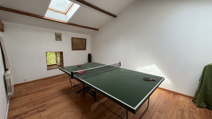 Image No.16-6 Bed House for sale