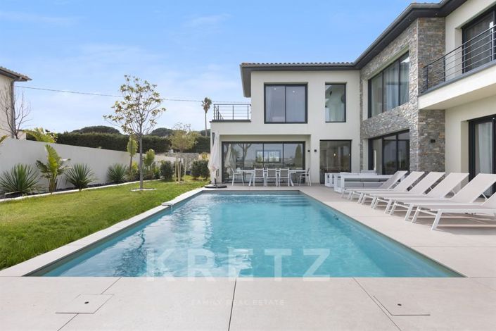 Image No.2-Maison de 5 chambres à vendre à Sainte-Maxime