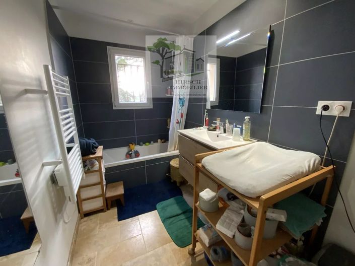 Image No.7-3 Bed House for sale