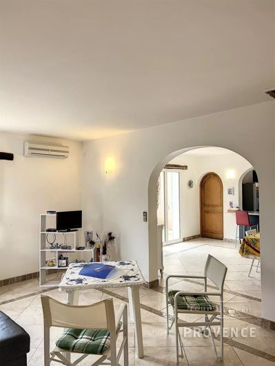 Image No.14-4 Bed House for sale