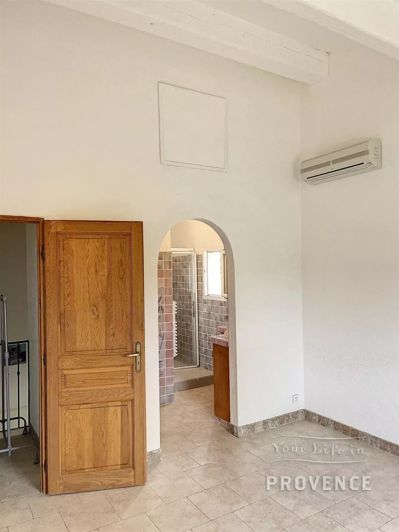 Image No.22-4 Bed House for sale