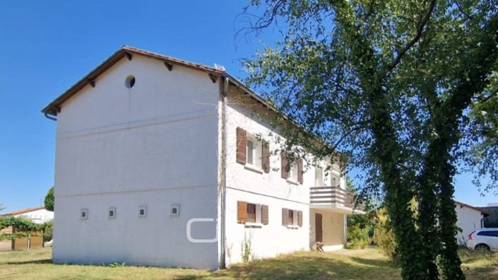 Image No.2-6 Bed House for sale