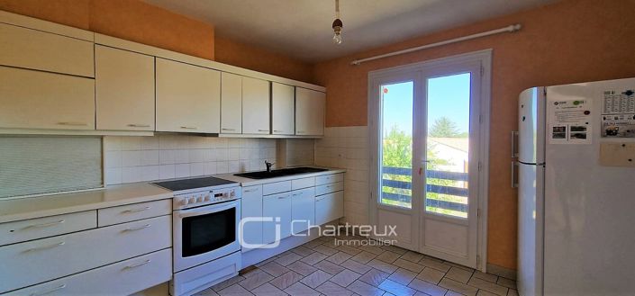 Image No.7-6 Bed House for sale