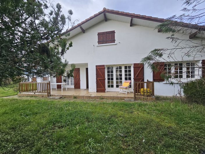 Image No.2-4 Bed House for sale