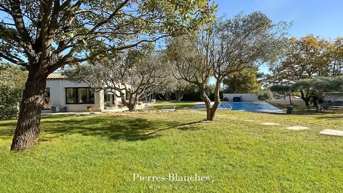 Image No.10-5 Bed House for sale