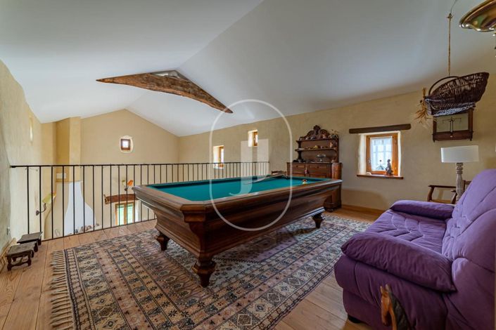 Image No.12-4 Bed House for sale