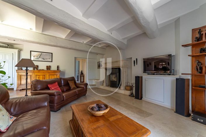 Image No.4-5 Bed House for sale