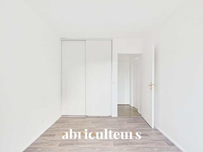 Image No.9-1 Bed Apartment for sale