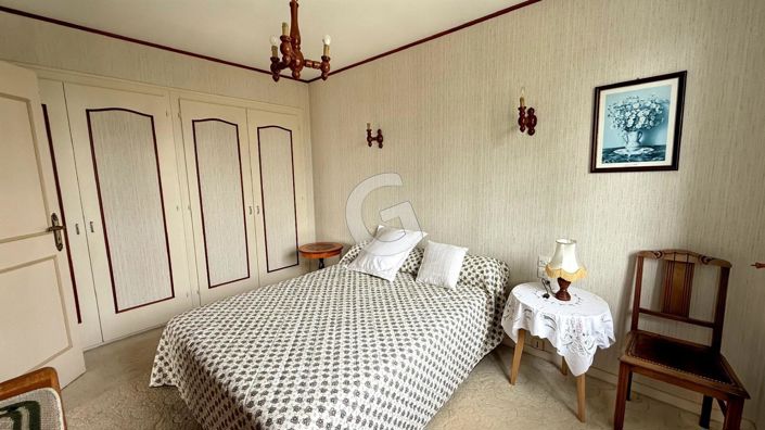 Image No.10-4 Bed House for sale