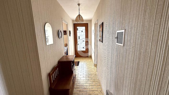 Image No.12-4 Bed House for sale