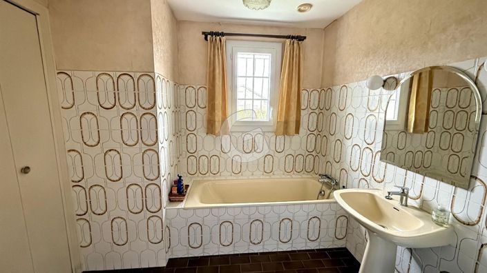 Image No.13-4 Bed House for sale