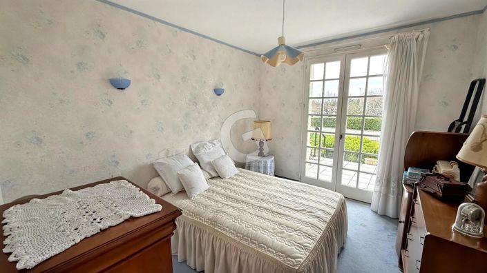 Image No.9-4 Bed House for sale