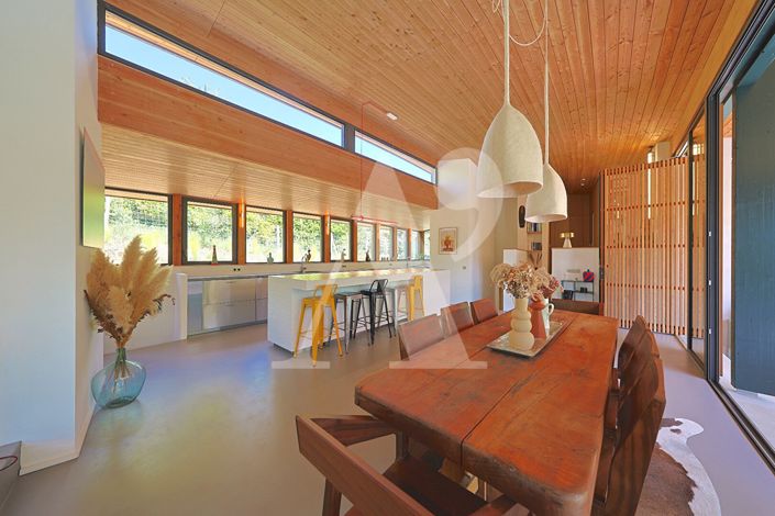 Image No.4-5 Bed Property for sale