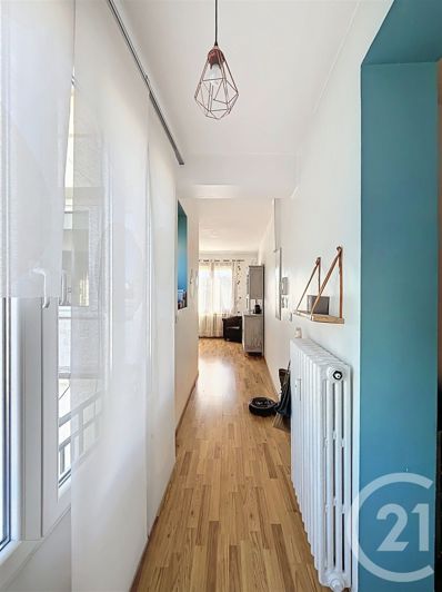 Image No.8-3 Bed Apartment for sale