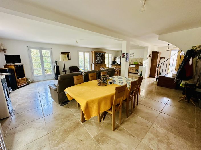 Image No.7-4 Bed House for sale