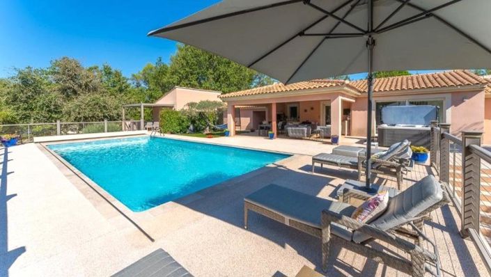 Image No.11-Maison de 4 chambres à vendre à Saint-Maximin-la-Sainte-Baume