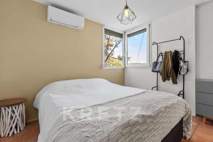 Image No.9-4 Bed House for sale