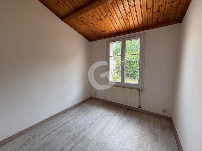 Image No.10-2 Bed House for sale