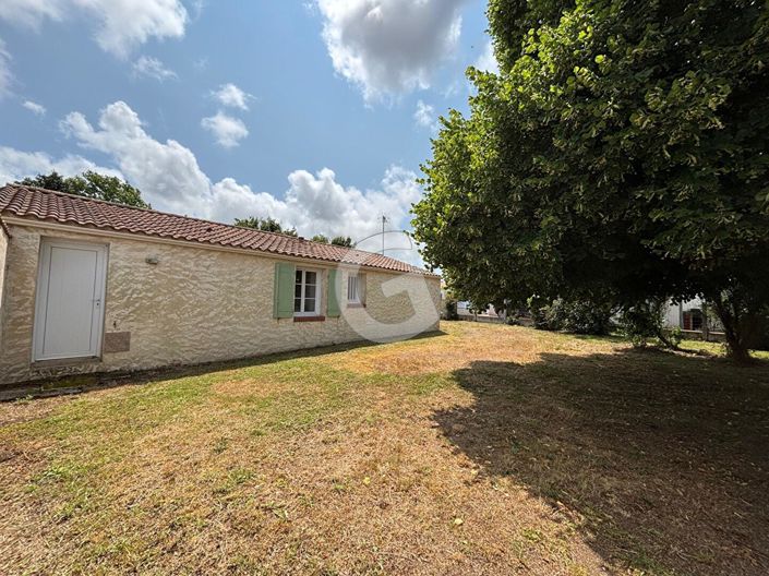 Image No.5-2 Bed House for sale