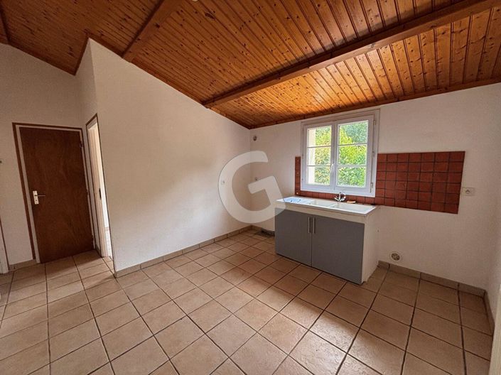 Image No.7-2 Bed House for sale