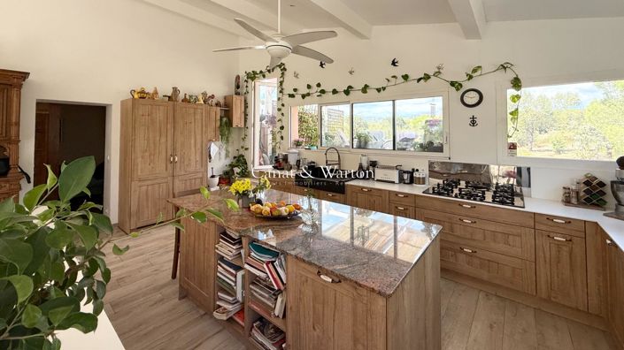 Image No.3-5 Bed House for sale