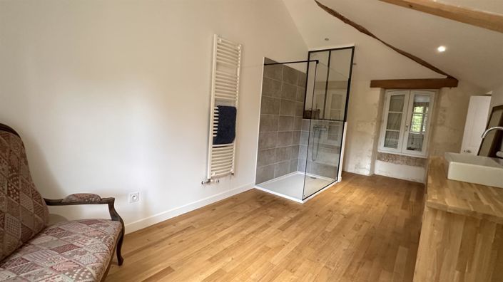 Image No.20-7 Bed House for sale