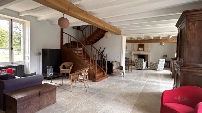 Image No.6-7 Bed House for sale