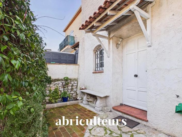 Image No.2-3 Bed House for sale