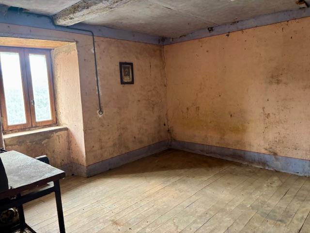 Image No.6-1 Bed House for sale