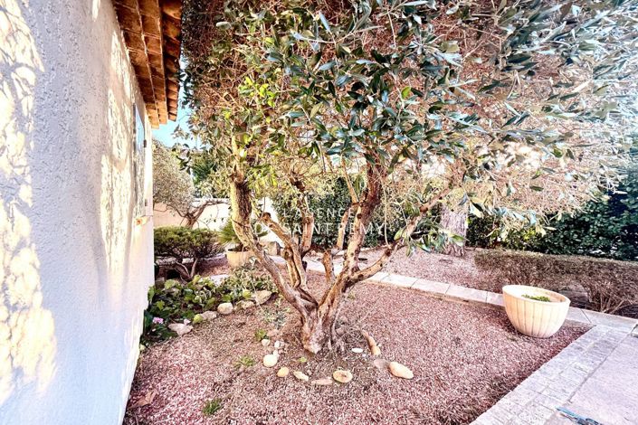 Image No.2-3 Bed House for sale