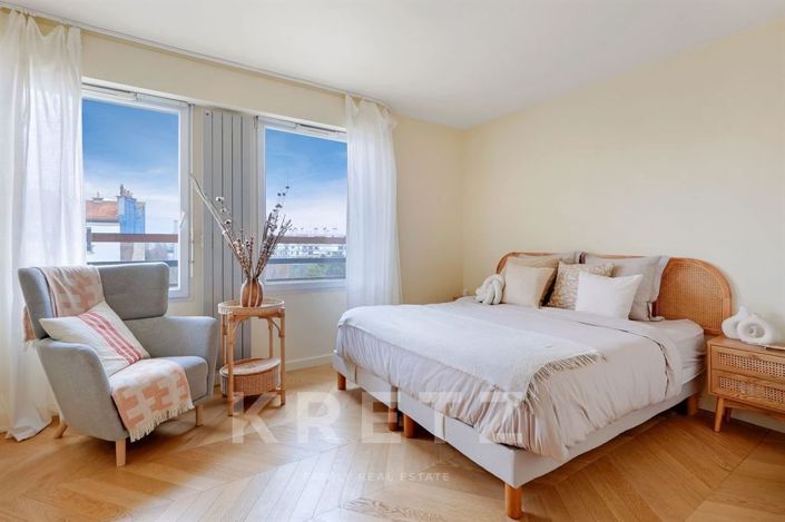 Image No.12-4 Bed Apartment for sale