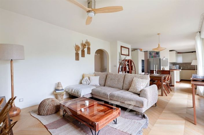 Image No.4-4 Bed Apartment for sale