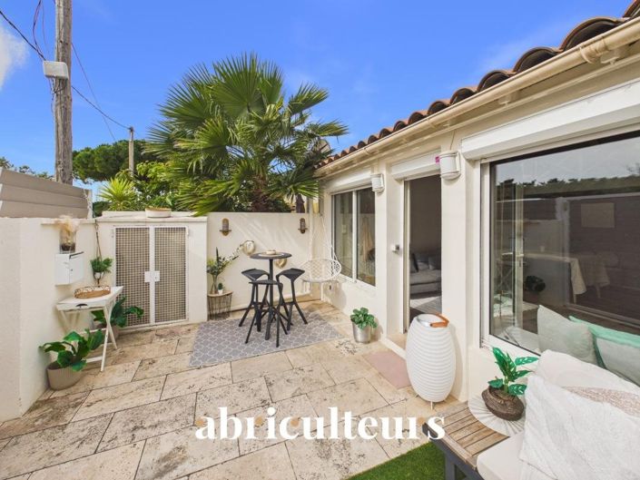 Image No.6-2 Bed House for sale