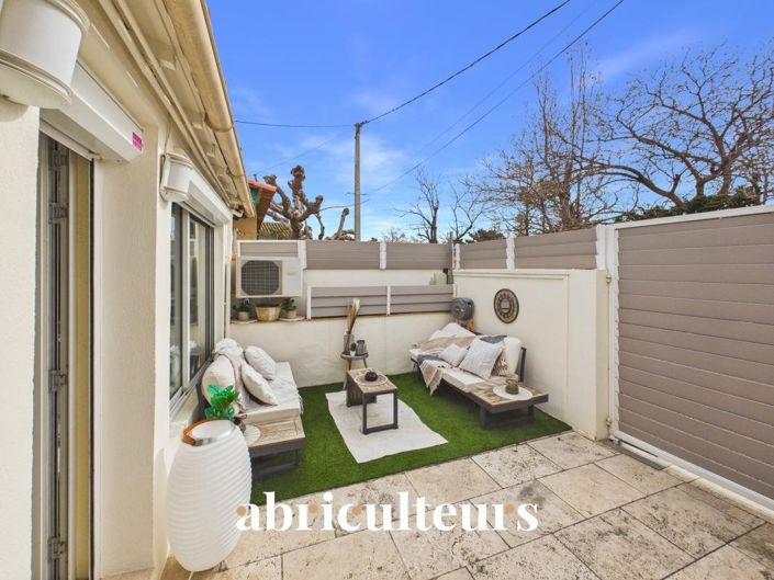 Image No.8-2 Bed House for sale