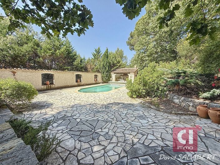Image No.6-4 Bed House for sale