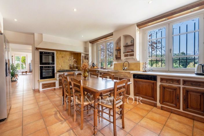 Image No.12-9 Bed House for sale