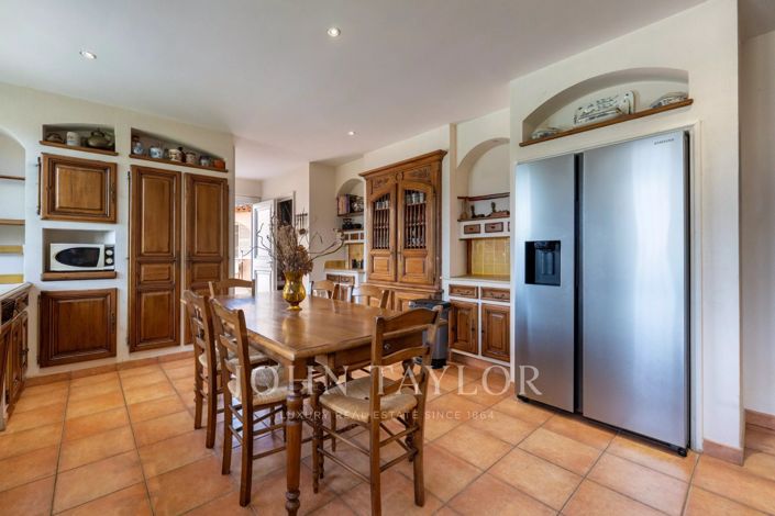 Image No.13-9 Bed House for sale