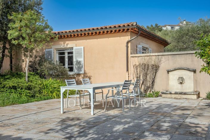 Image No.30-9 Bed House for sale